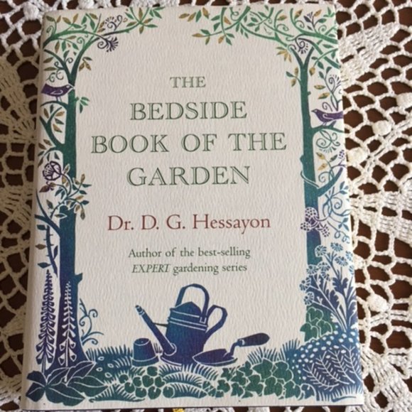 The Bedside Book of the Garden by Dr D.G. Hessayon - Picture 1 of 4